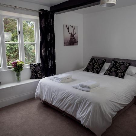 Churchend Farm Bed And Breakfast Slimbridge Εξωτερικό φωτογραφία