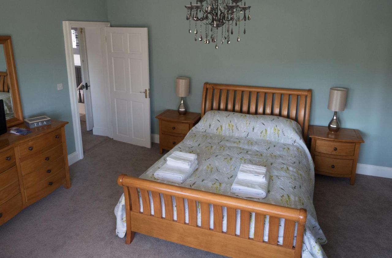 Churchend Farm Bed And Breakfast Slimbridge Εξωτερικό φωτογραφία