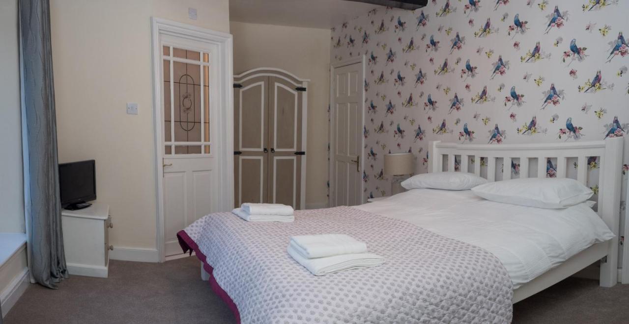 Churchend Farm Bed And Breakfast Slimbridge Εξωτερικό φωτογραφία
