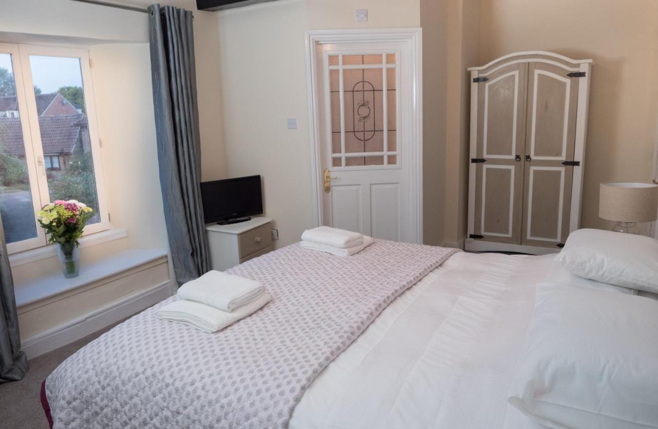 Churchend Farm Bed And Breakfast Slimbridge Εξωτερικό φωτογραφία